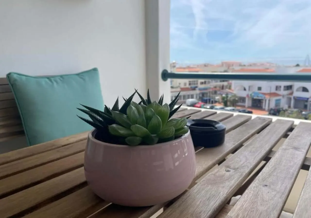 Title E Title - Oura Apartament 알부페이라