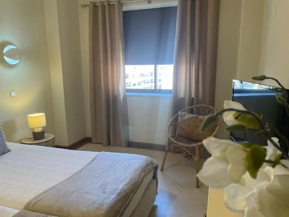 Title E Title - Oura Apartament 알부페이라 0*,  포르투갈