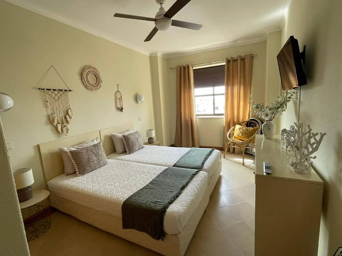 Title E Title - Oura Apartament 알부페이라 0*,  포르투갈