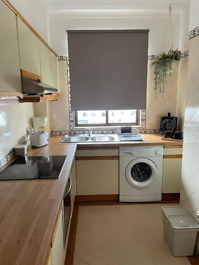 Title E Title - Oura Apartament 알부페이라 0*,